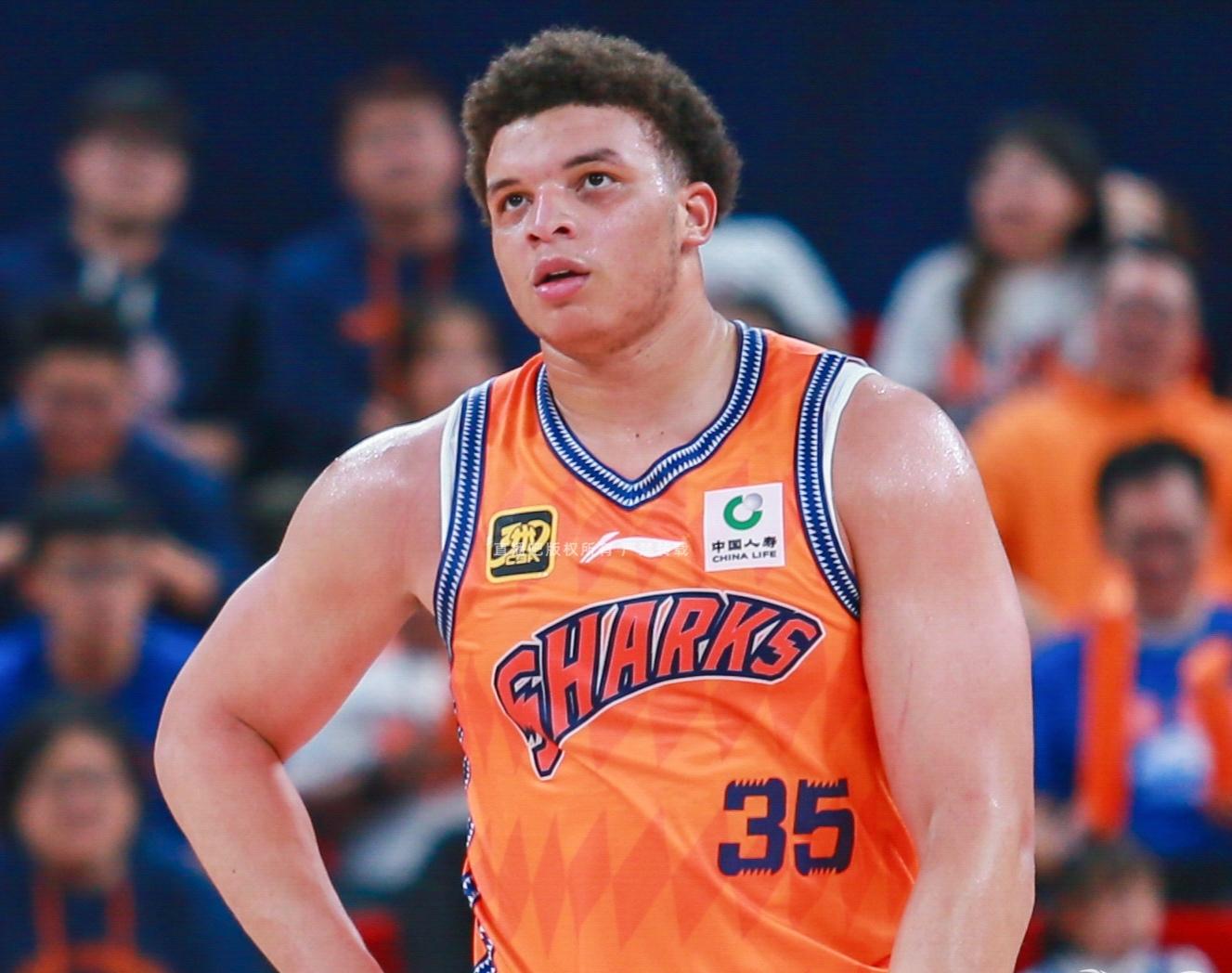 开云-篮网队防守崩盘，惨遭对手狂轰猛炸，不断完成类型以后责任.-开云