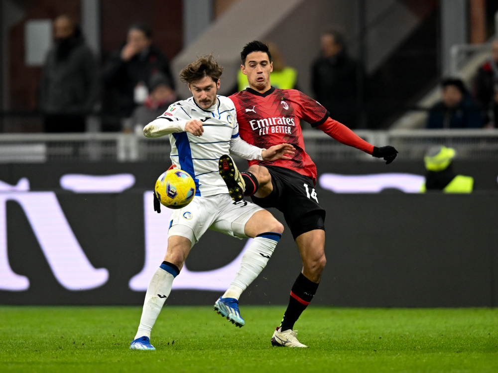 开云官网-今晨体能课后，巴塞罗那门线救险备战意大利杯，底气十足，年轻球员得到机会-开云官网